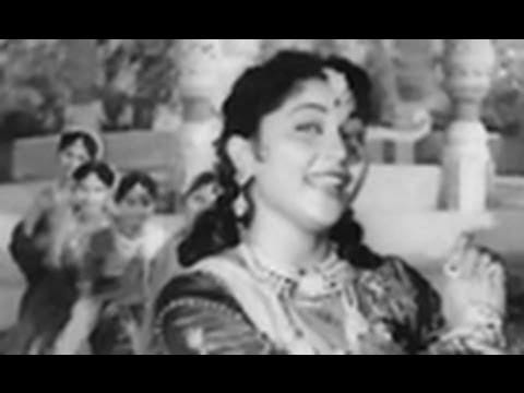 Mere Angana Mein Aaye Lyrics Lyrics