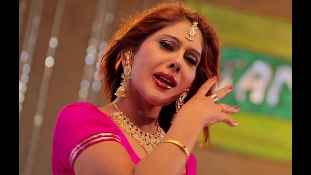 Mera Naam Hai Jameela Lyrics Lyrics
