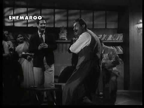 Dene Wala Jab Bhi Deta Lyrics Lyrics