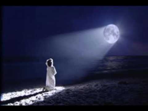 Raat Muskuraati Hai Lyrics Lyrics