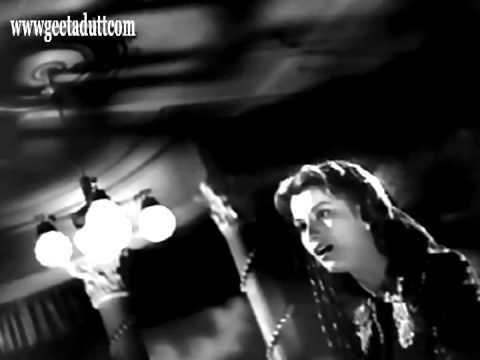 Taqdeer Ne Loota Mujhe Lyrics Lyrics