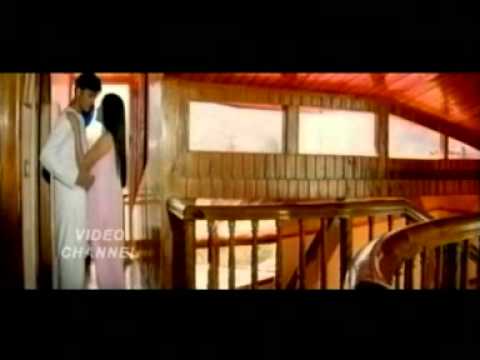 In Nasheeli Aankho Se Lyrics Lyrics