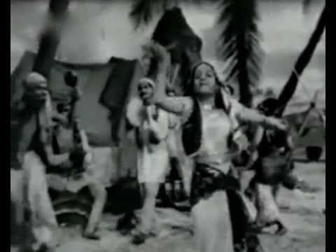 Mere Ghunghar Waale Baal Lyrics Lyrics