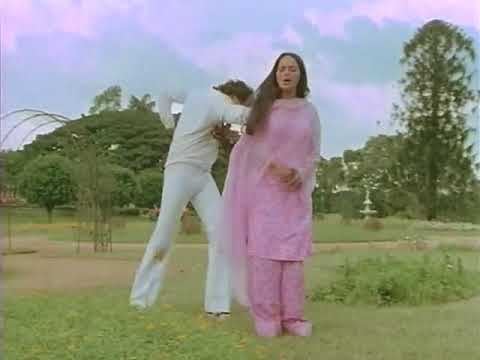 Hum Bhi To Lyrics Lyrics