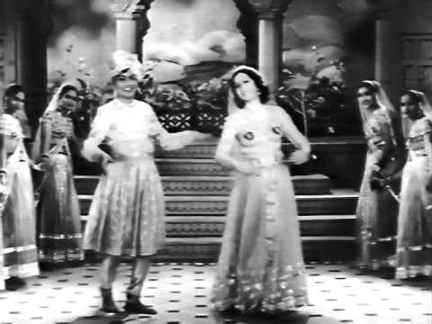 Aaya Basat Sakhi Birha Lyrics Lyrics