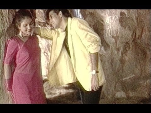 Tere Khamosh Honthon Se Lyrics Lyrics