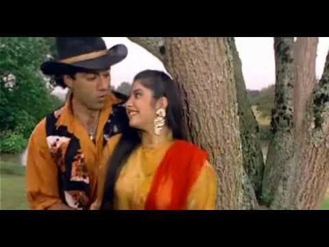Aankhon Mein Hain Kya Lyrics Lyrics