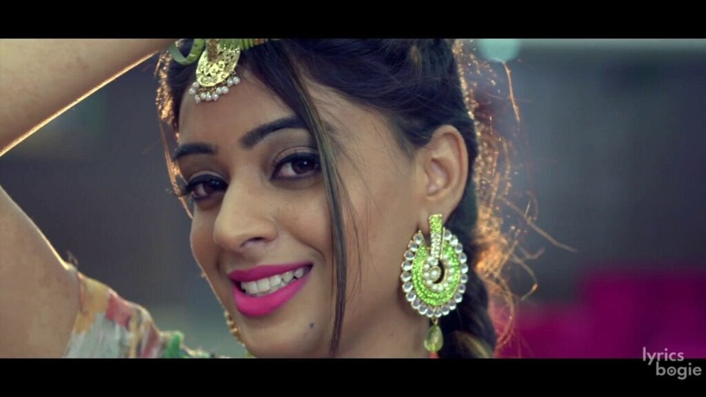 Kaun Nachdi Lyrics Lyrics