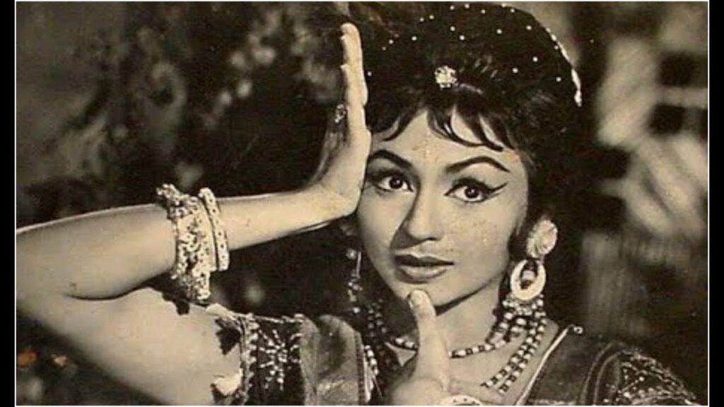 Mujhe Loot Ke Na Jana Lyrics Lyrics