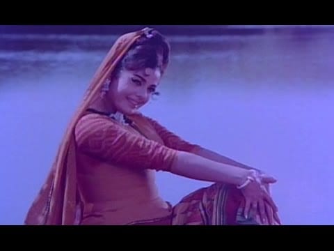 Aaj Sakhi Ri More Piya Ghar Aaye Lyrics Lyrics