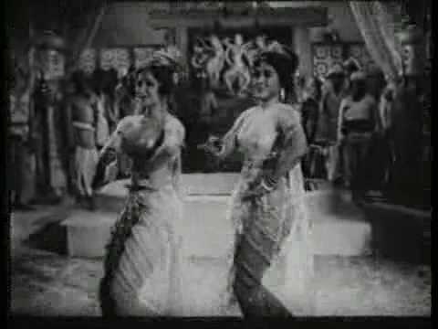 Din Bite Ladakpan Ke Lyrics Lyrics