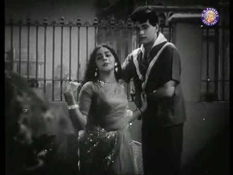 Khuli Khuli Zulfon Ko Lyrics Lyrics