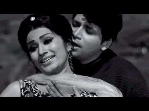 Pyar Koi Kam Kam Kare Lyrics Lyrics