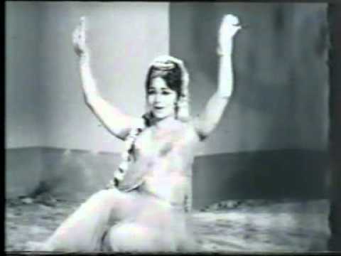 Nazaro Se Mil Ke Lyrics Lyrics