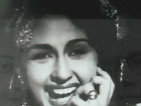 Yeh Mast Nazar Shokh Ada Lyrics Lyrics
